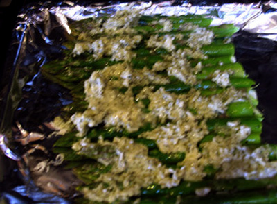 asparagusbefore1 Asparagus ready for oven