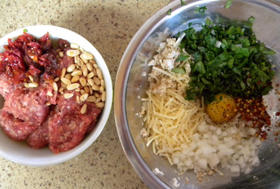 sausage mix on right, seasoning mix on right, about ready to come together