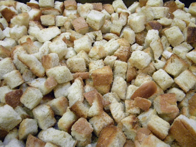 toasted bread cubes
